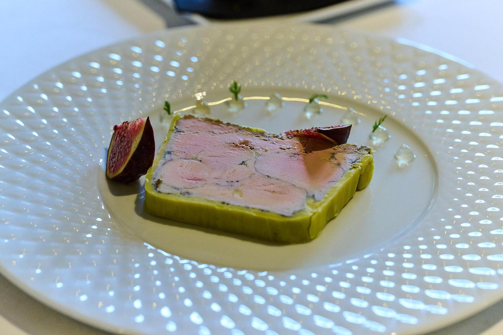 Logis L'Ermitage Hotel & Restaurant Saulges Экстерьер фото