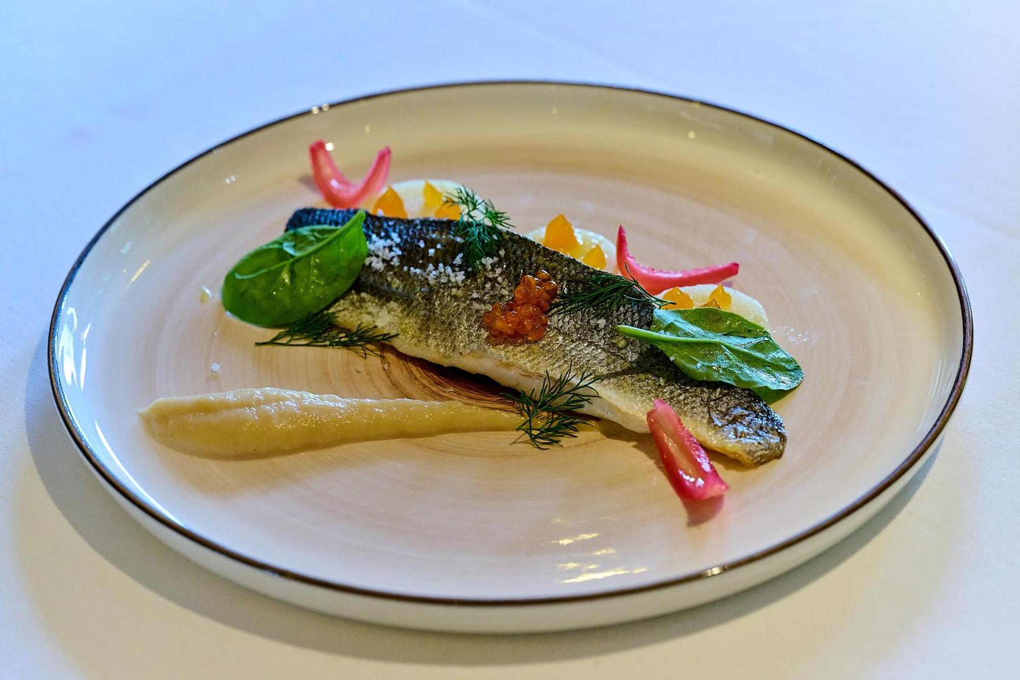 Logis L'Ermitage Hotel & Restaurant Saulges Экстерьер фото