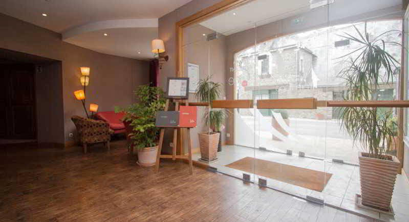 Logis L'Ermitage Hotel & Restaurant Saulges Экстерьер фото